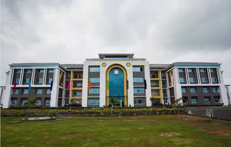 Shri Ram Centennial School campus