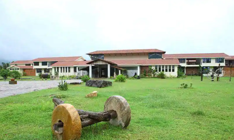 Isha Home School campus