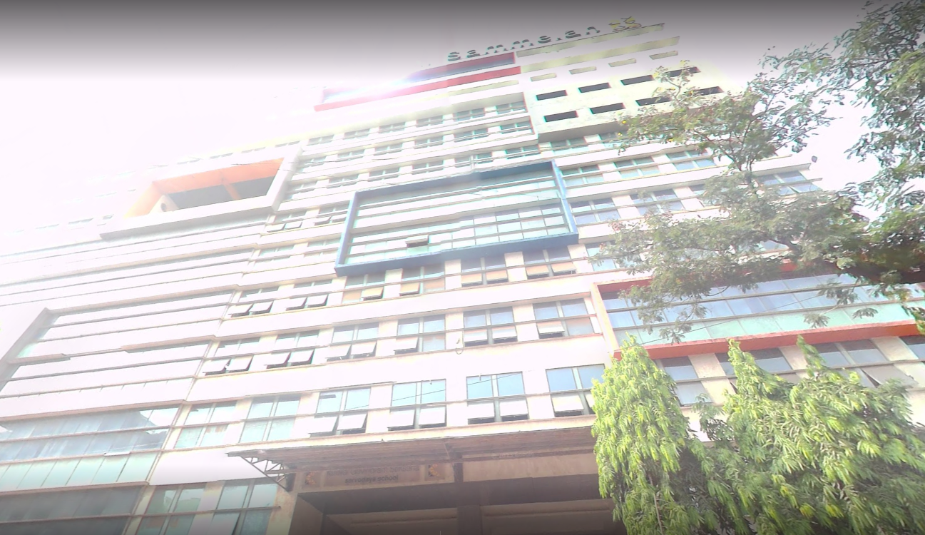 Ramniwas Bajaj English High School — Malad West campus