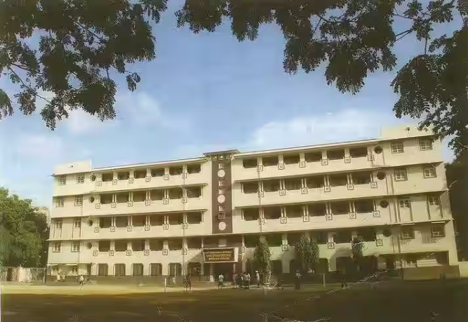 Parle Tilak Vidyalaya campus