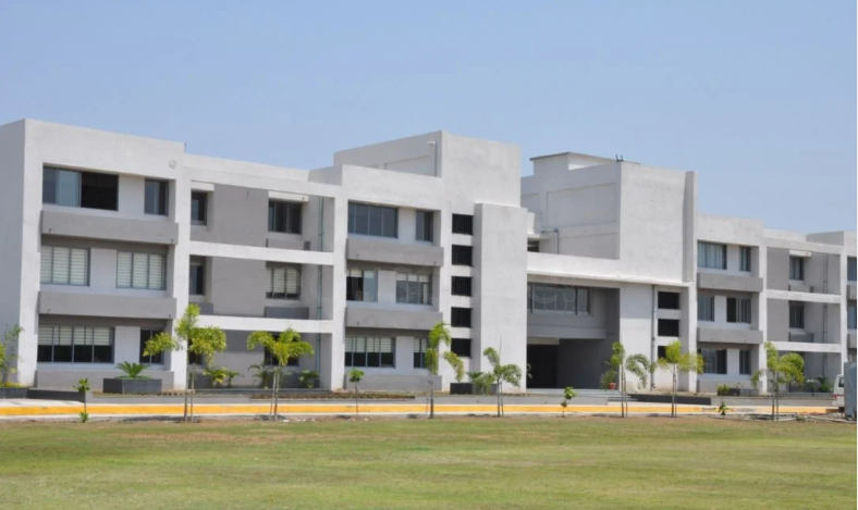 Viraj Shri Ram Centennial School — Mumbai campus