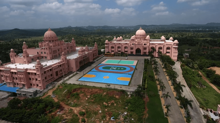 Shri Neelkanth Vidyapeeth International School campus