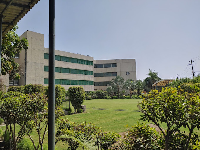 Somerville School campus
