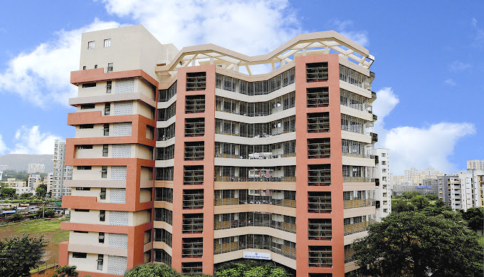 Universal High School — Thane West campus
