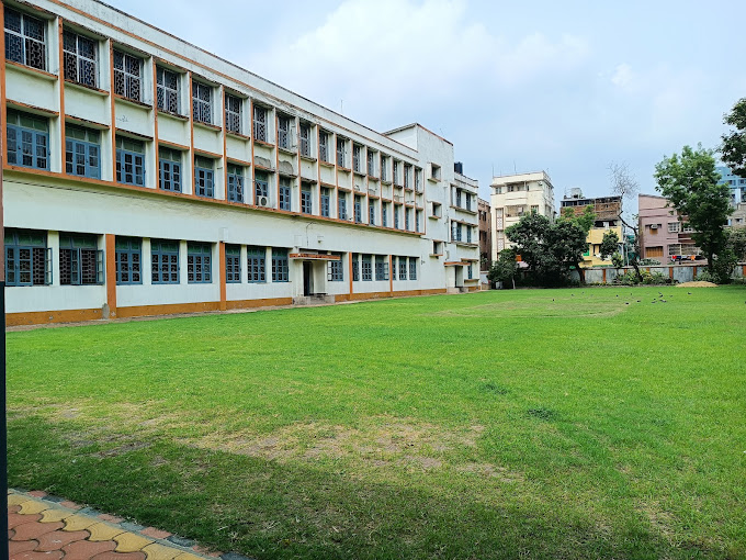 Holy Child Girls' High School campus