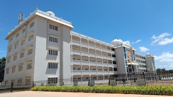 Akash International School campus