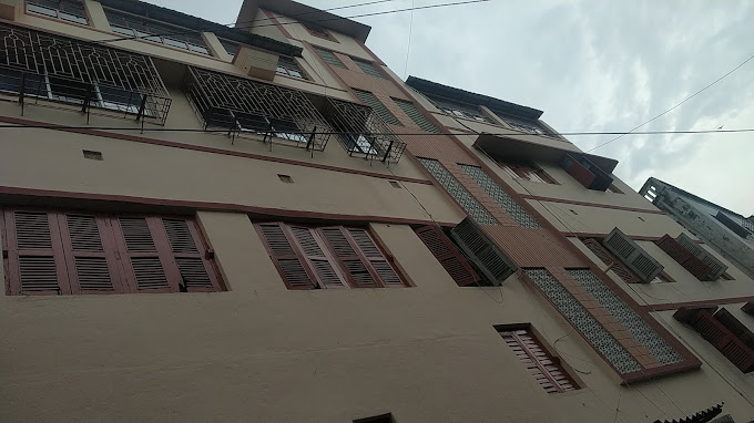 Alipore Girls' & Boys' High School — Mominpore campus