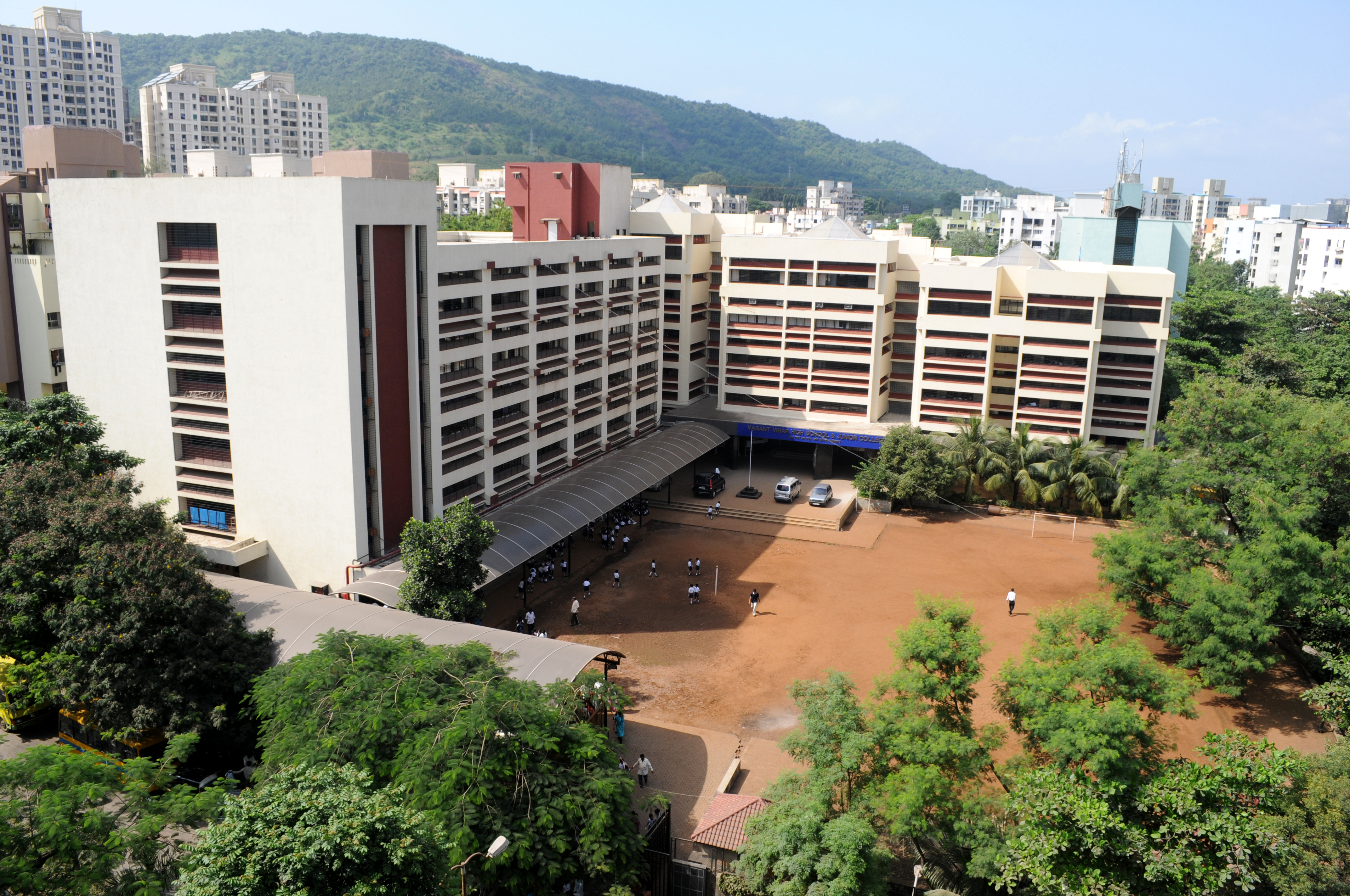 Vasant Vihar High School And Junior College campus