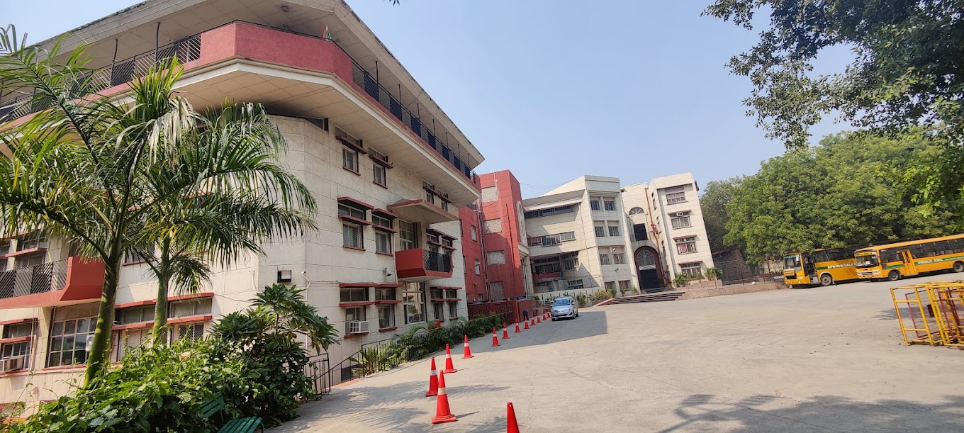 Spring Dales School — Dhaula Kuan campus