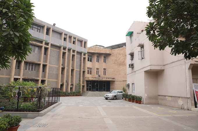 Universal Public School — Preet Vihar campus