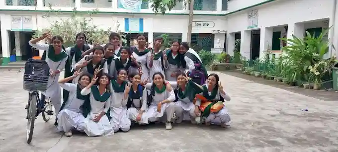 New Barrackpore Colony Girl's High School campus photo 4 of 9 — New Barrakpur