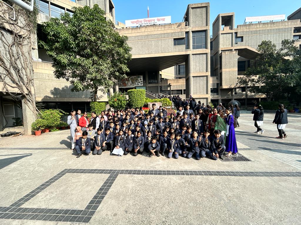 Aggarwal Public Junior High School campus photo 6 of 30 — Sector 62A