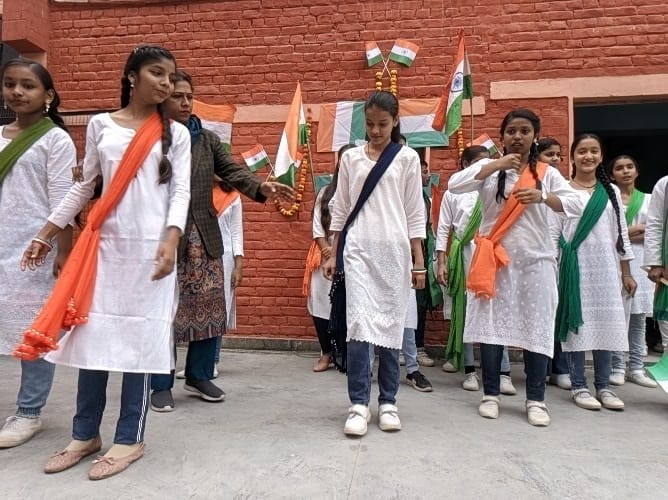 Amar Public School campus photo 2 of 30 — Sector 37