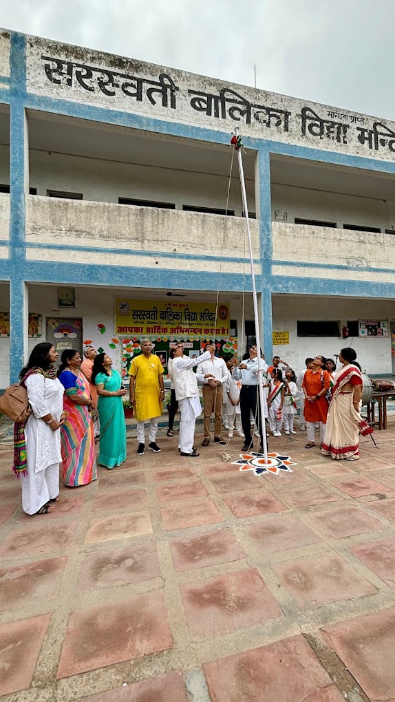 Saraswati Balika Vidya Mandir School campus photo 14 of 23 — Sector 31