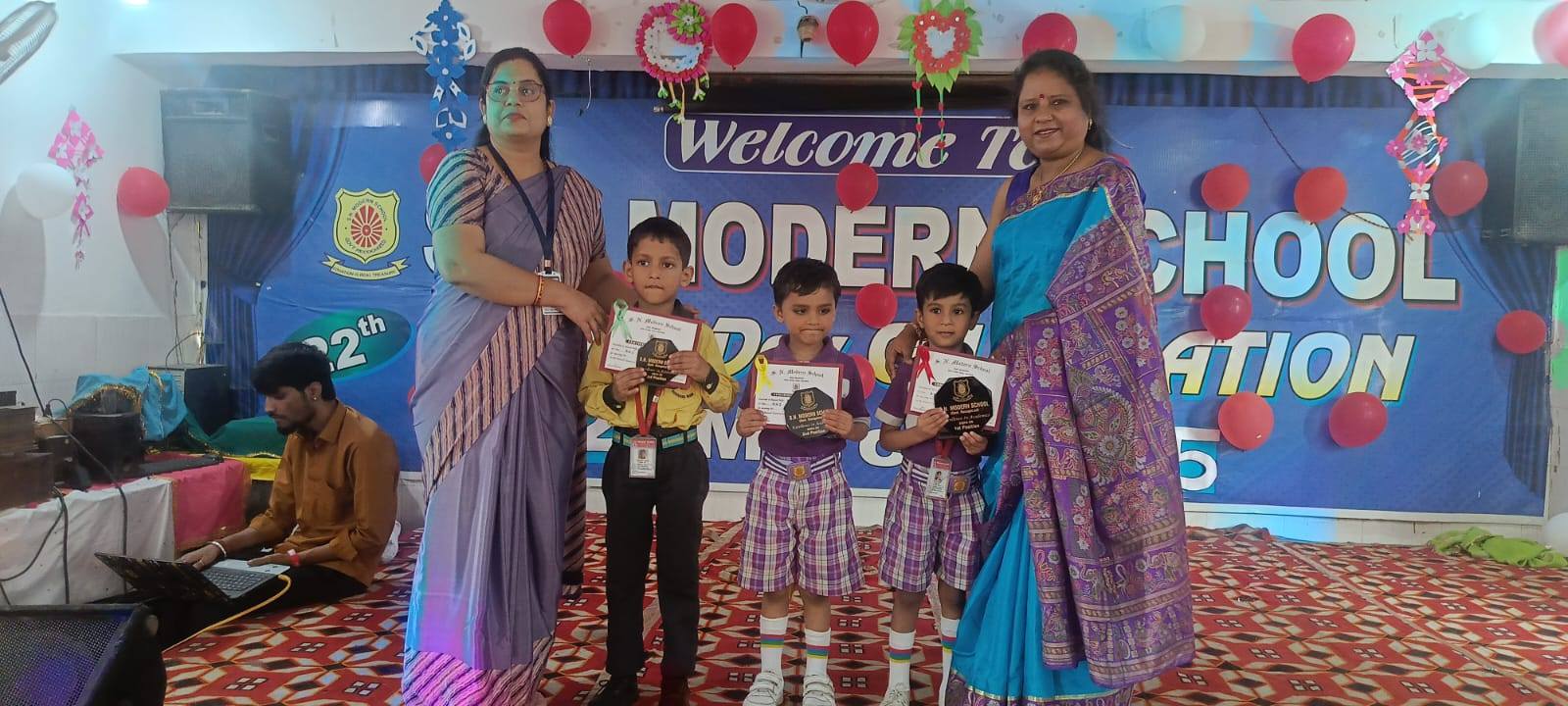 S.N. Modern School campus photo 10 of 30 — New Ashok Nagar