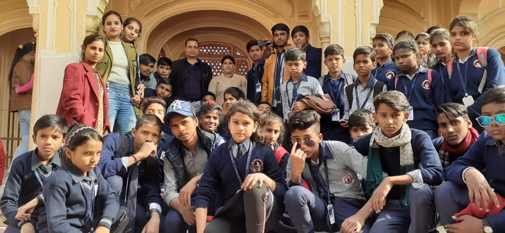 SS Vidya Niketan School campus photo 11 of 19 — Sector 31