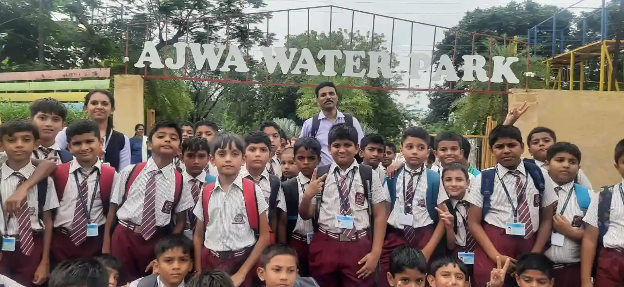 Manav Kendra Gyan Mandir School campus photo 18 of 26 — Vadodara (Baroda)