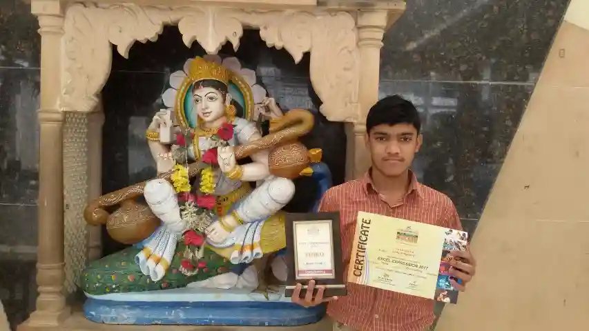 Shree Mahavir Jain Charitra Kalyan Ratnashram campus photo 4 of 8 — Surat