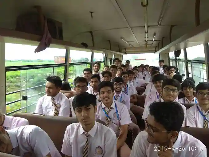Shri Swaminarayan Mission School campus photo 2 of 11 — Surat