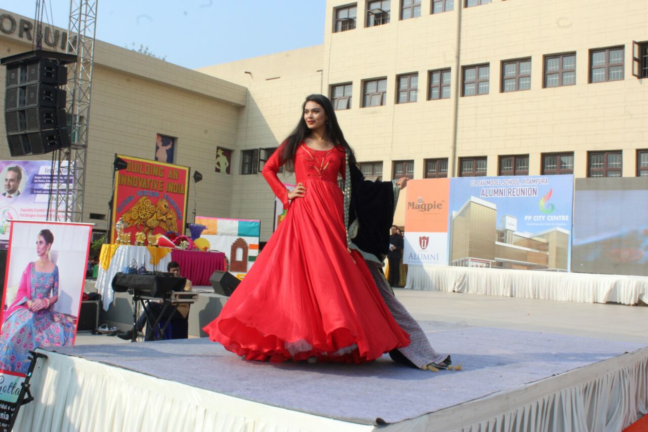 Darbari Lal D.A.V. Model School campus photo 2 of 30 — Pitampura