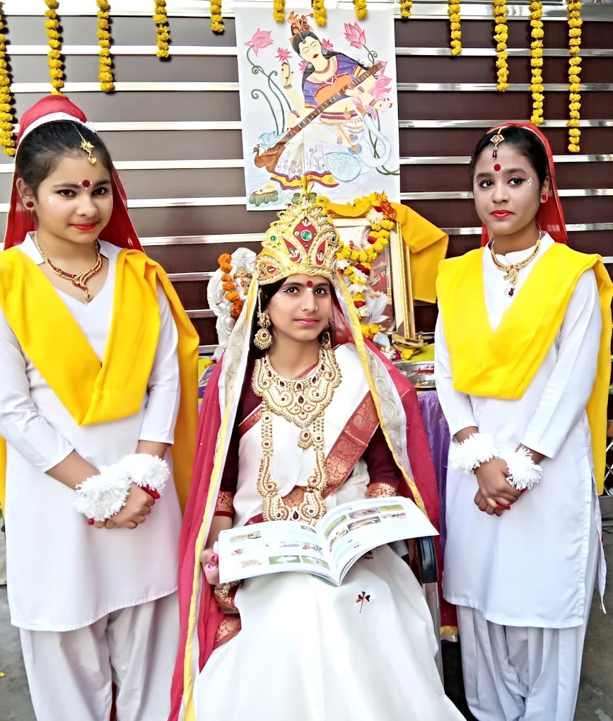 Mahanagar Public Inter College campus photo 3 of 17 — Alambagh