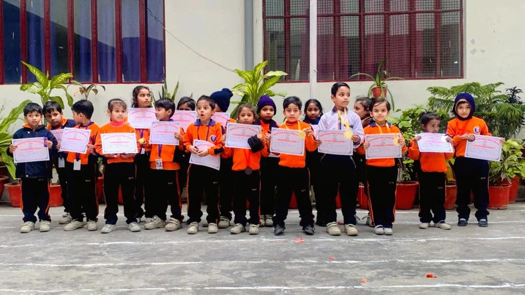 Mahanagar Public Inter College campus photo 4 of 17 — Alambagh