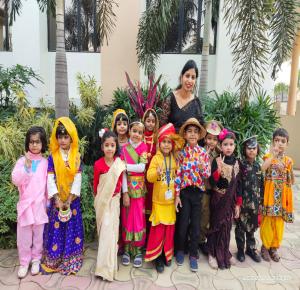 Mary Gardiner's Convent School campus photo 18 of 30 — Mansarovar Yojana