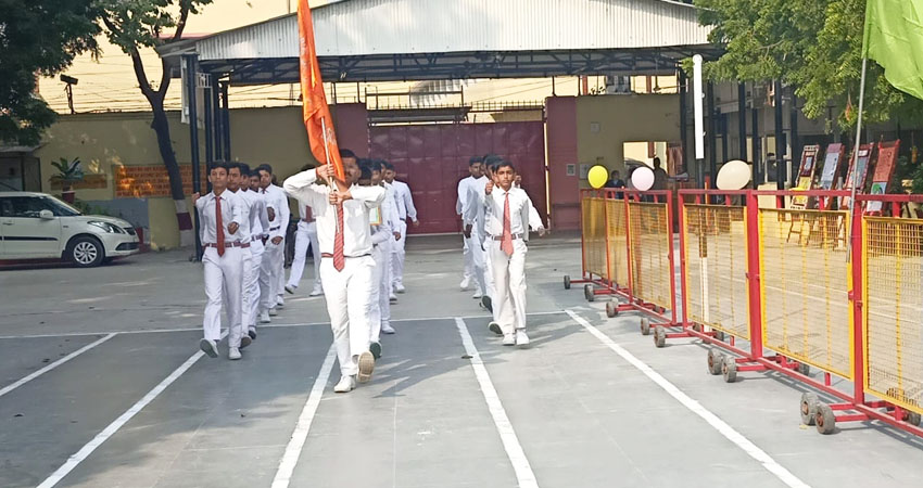 Rani Laxmi Bai Memorial School campus photo 3 of 30 — Chinhat