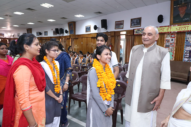 Rani Laxmi Bai Memorial School campus photo 12 of 30 — Chinhat