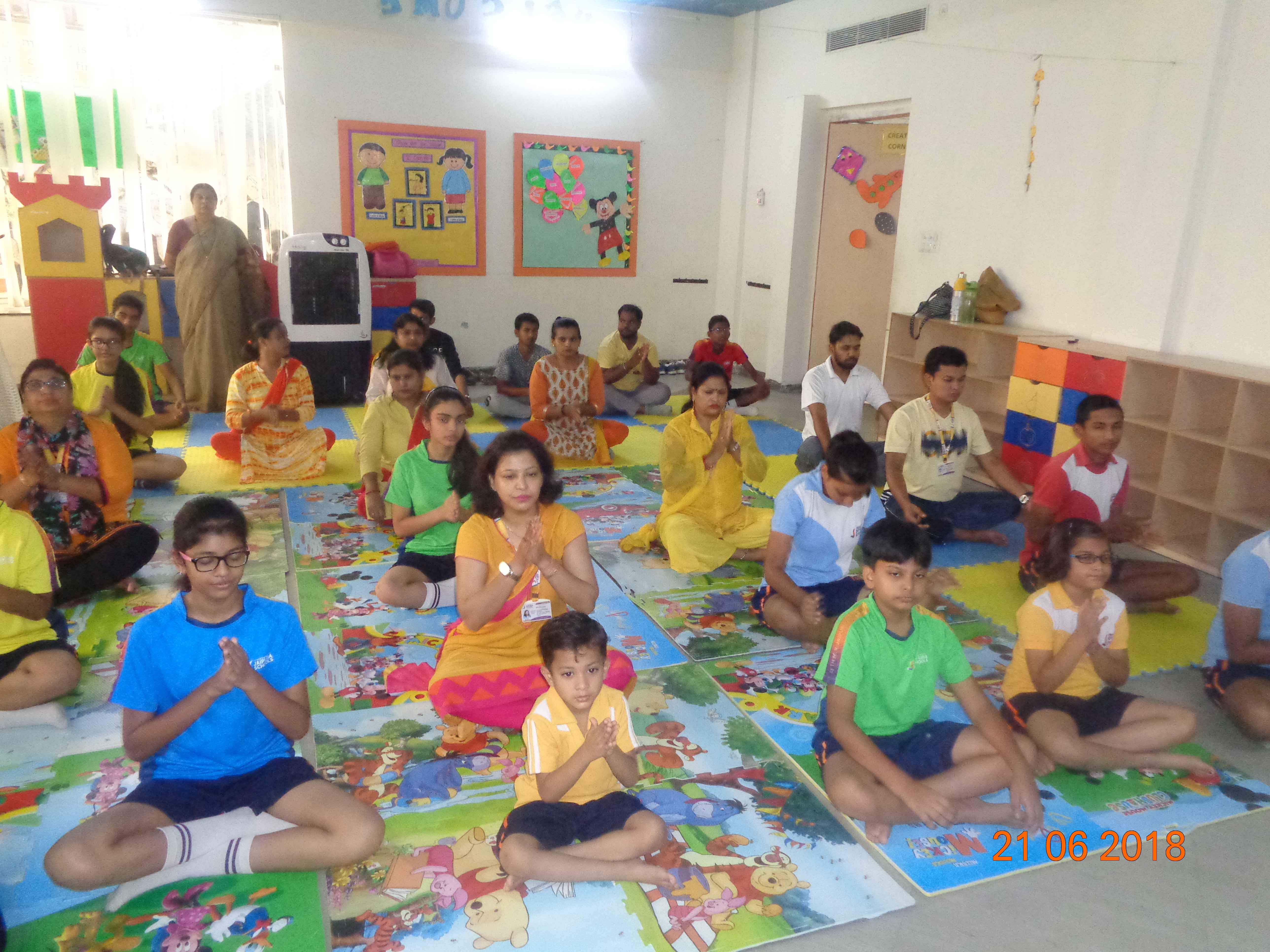 Seth M.R. Jaipuria School campus photo 2 of 15 — Anora Kala