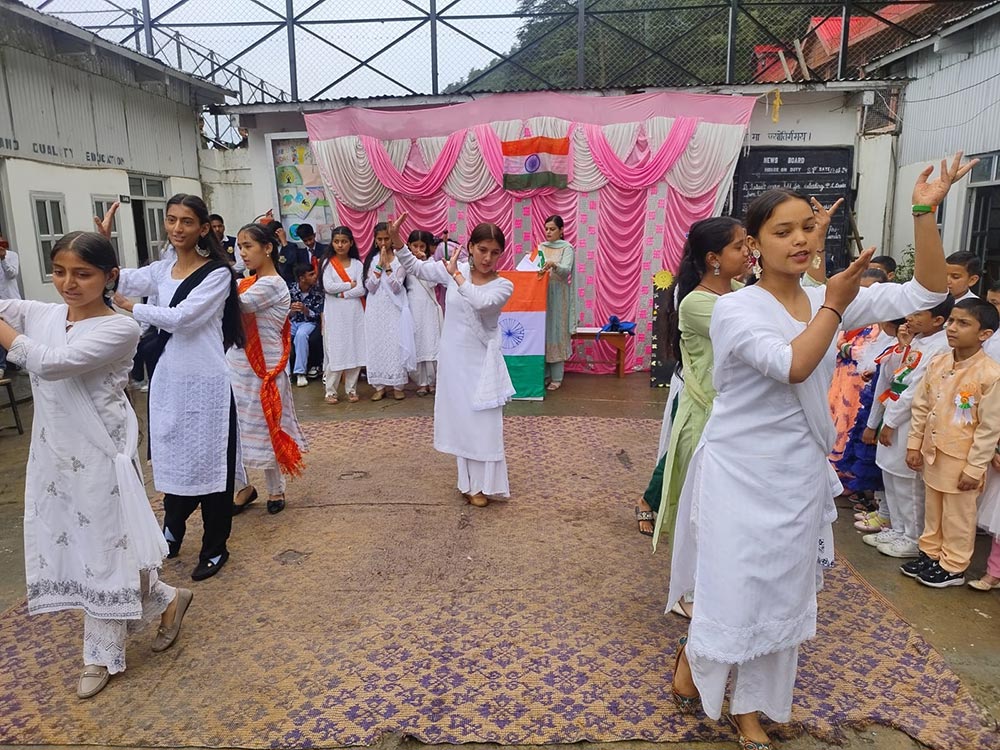 Satya Prakash Memorial Model High School campus photo 21 of 30 — Shimla