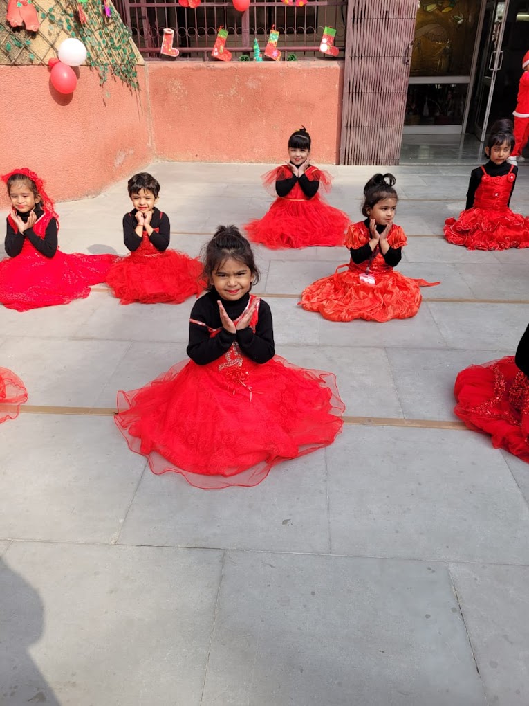 Arvind Gupta DAV Centery Public School campus photo 14 of 15 — Model Town II