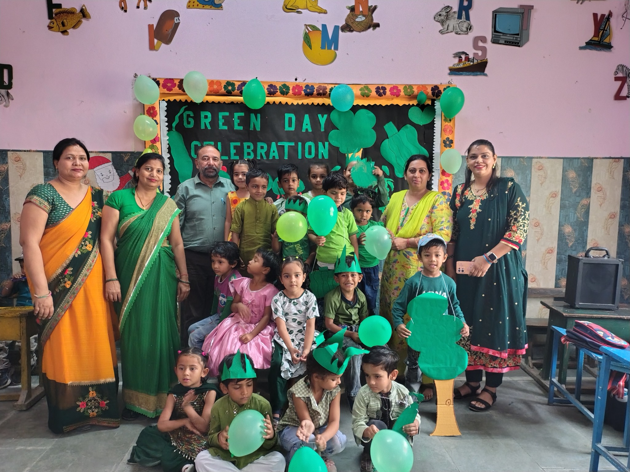 Heera Lal Public School campus photo 9 of 16 — MadanPur Dabas