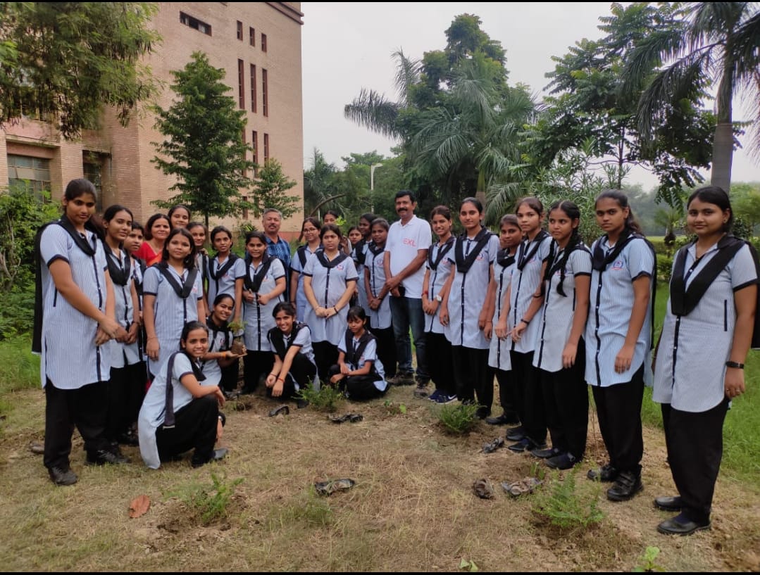Savitri Bai Phule Balika Inter College campus photo 24 of 30 — Kasna