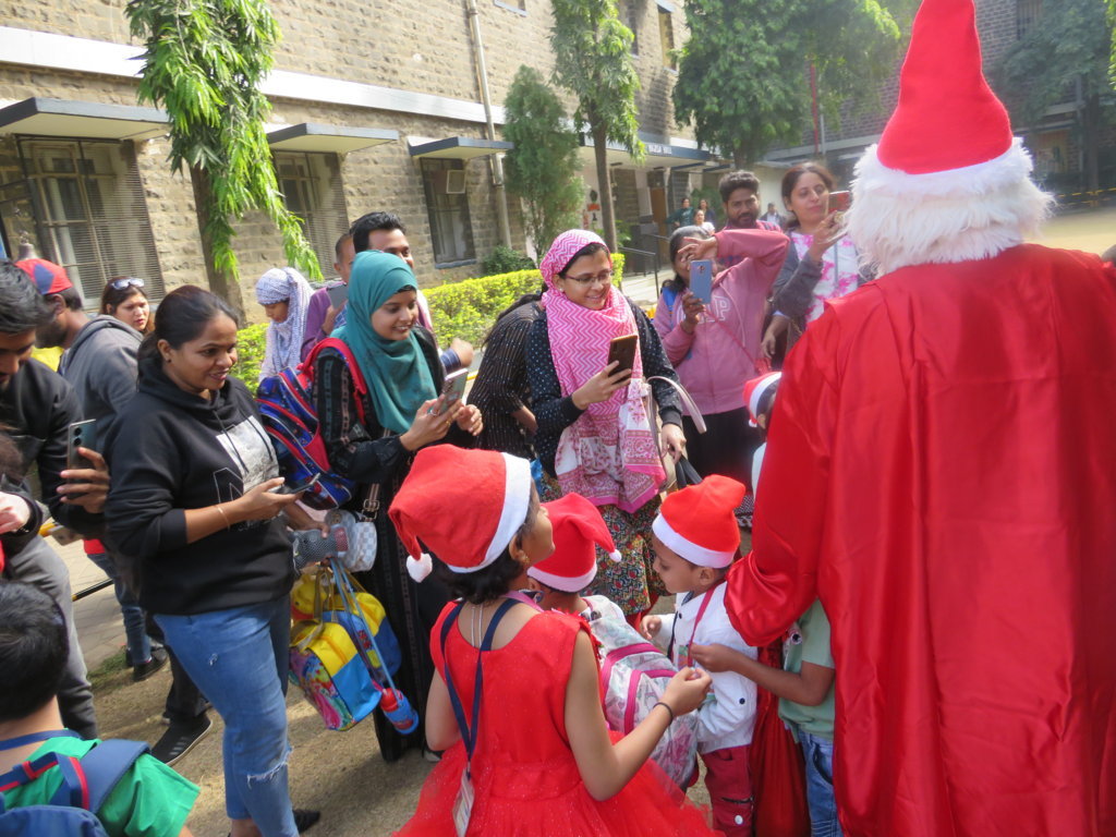 Bai Najamai Nosherwan Dastur Primary School campus photo 16 of 30 — Camp