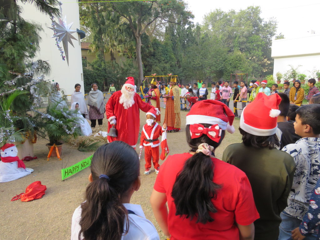 Bai Najamai Nosherwan Dastur Primary School campus photo 18 of 30 — Camp