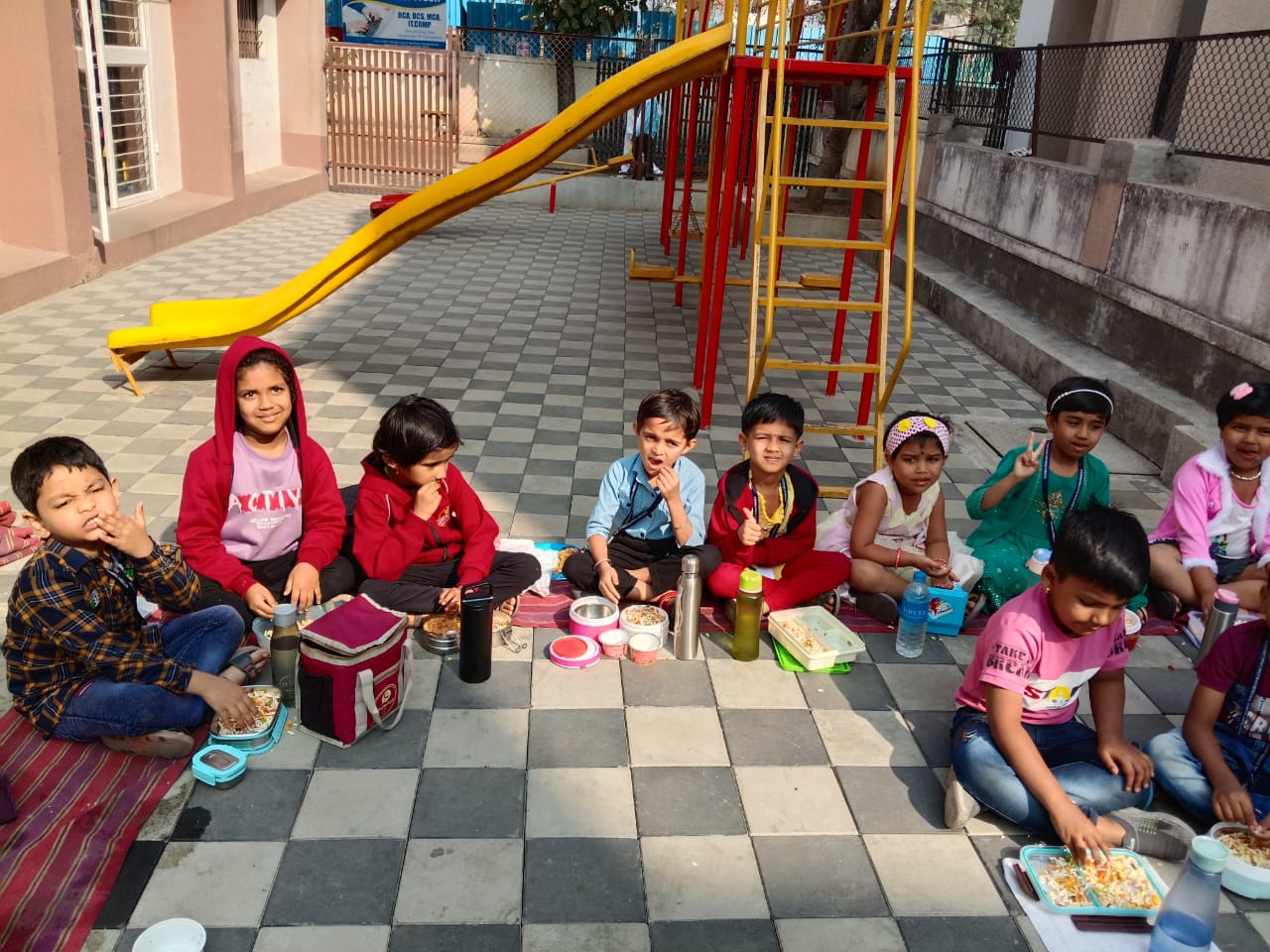 Kashinathrao Khutwad Memorial School campus photo 8 of 9 — Ambegaon Budruk