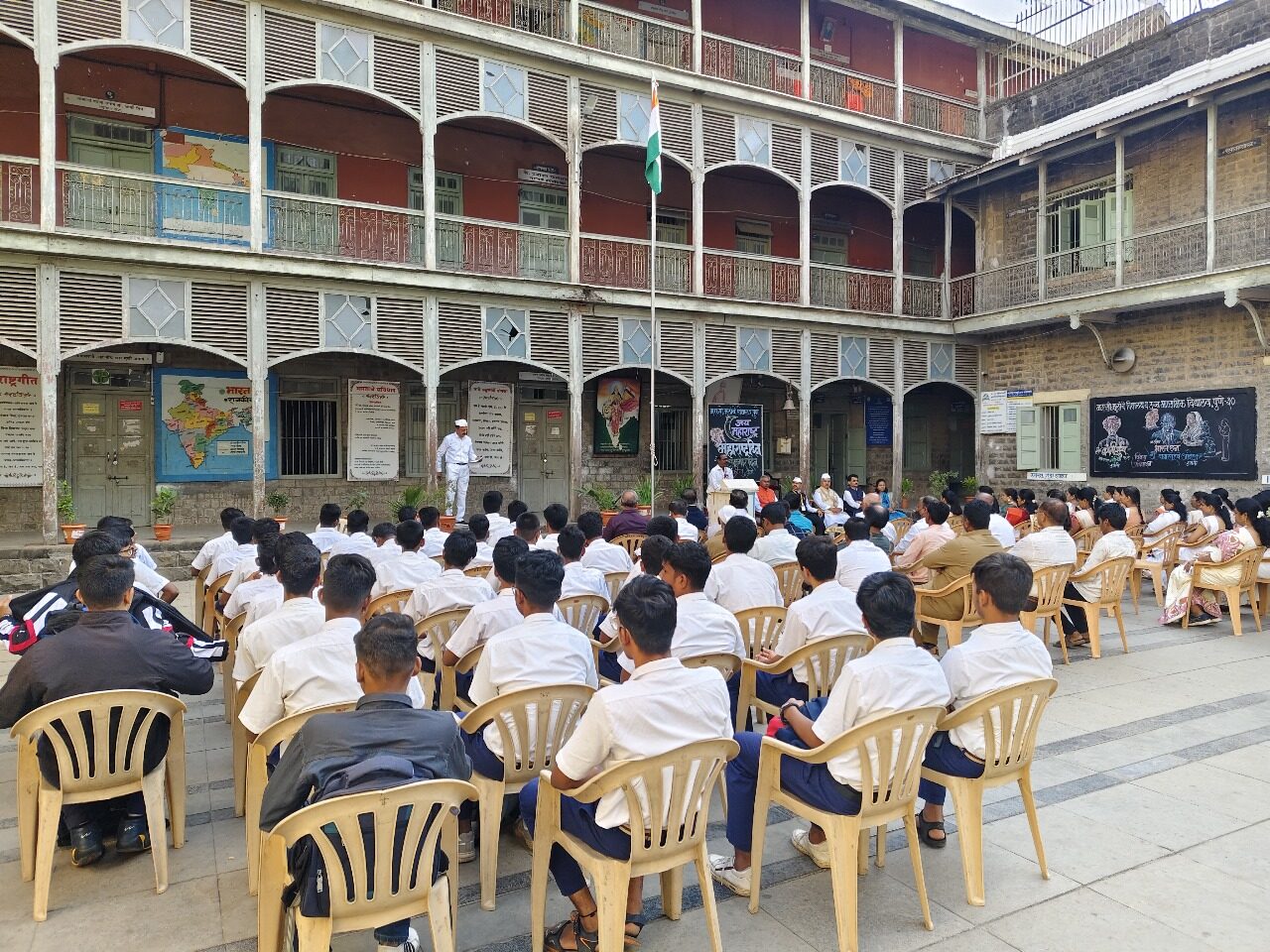 M E S Boys High School & Junior College campus photo 5 of 16 — Sadashiv Peth