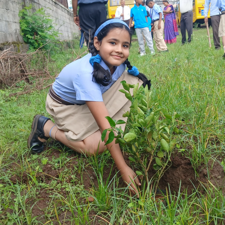 Podar International School campus photo 8 of 8 — Satara Road