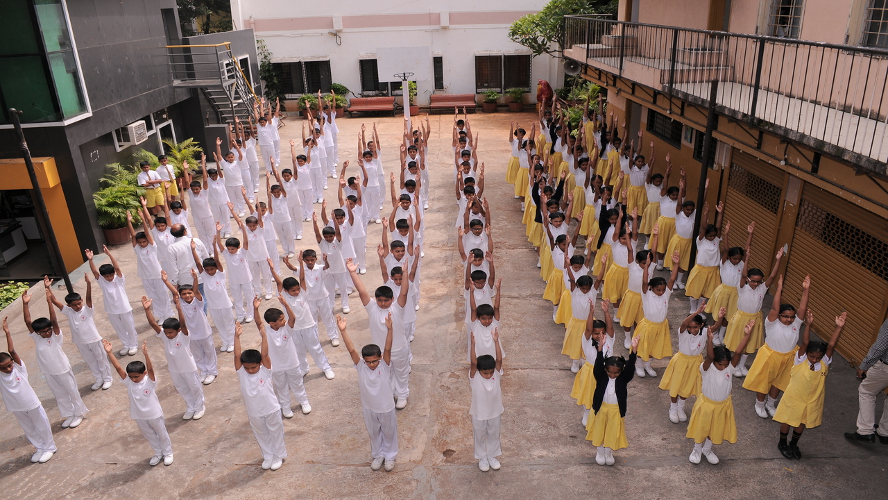 Crescent High School And Junior College campus photo 3 of 28 — Gultekdi