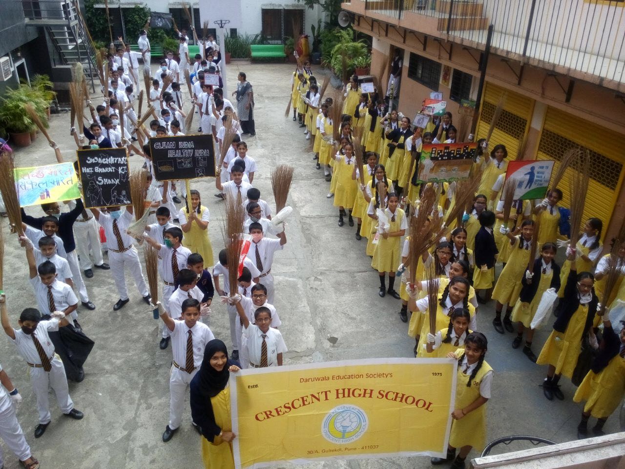 Crescent High School And Junior College campus photo 13 of 28 — Gultekdi