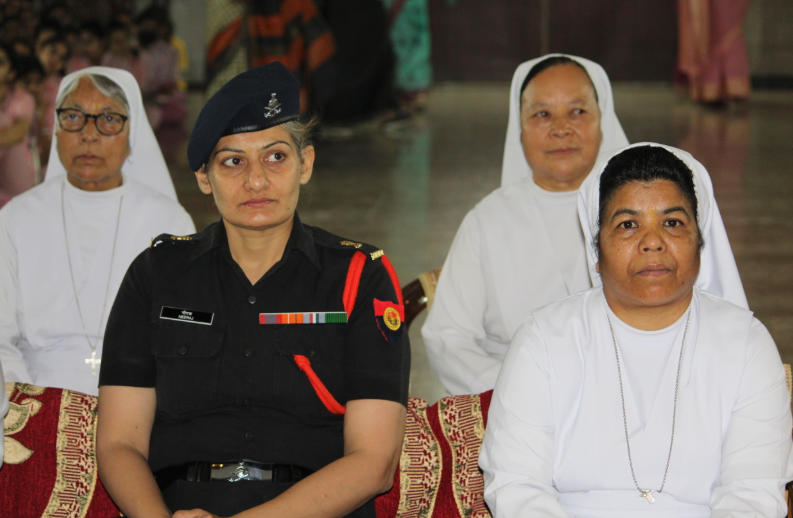 Holy Child Auxilium School campus photo 26 of 27 — Vasant Vihar