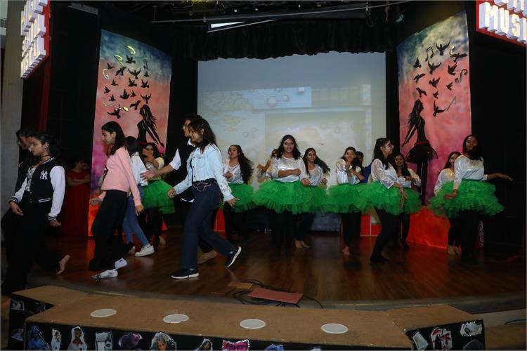 Sri Venkateshwar International School campus photo 16 of 30 — Dwarka