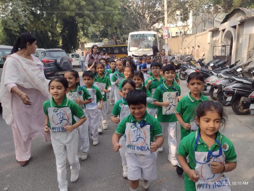 Hansraj Model School campus photo 9 of 30 — Punjabi Bagh