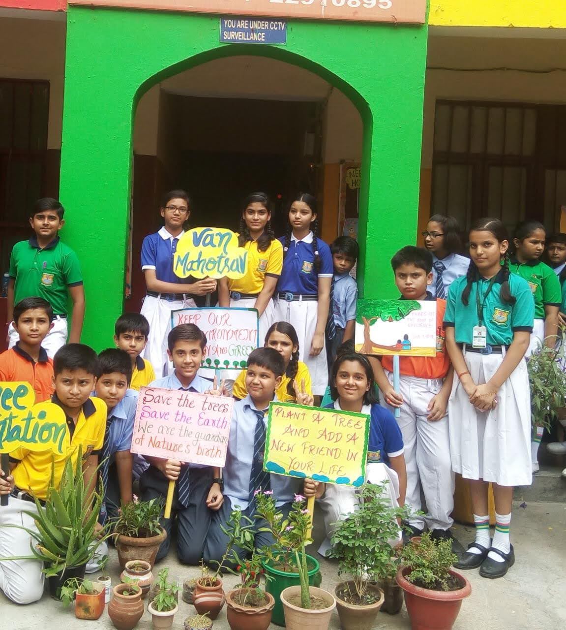 SRRJM Green Fields Public School campus photo 4 of 8 — Maujpur