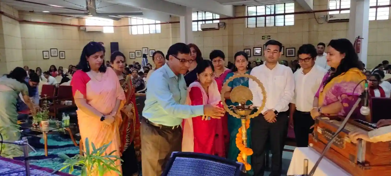 Vishwa Bharati Public School campus photo 8 of 12 — Sector 28