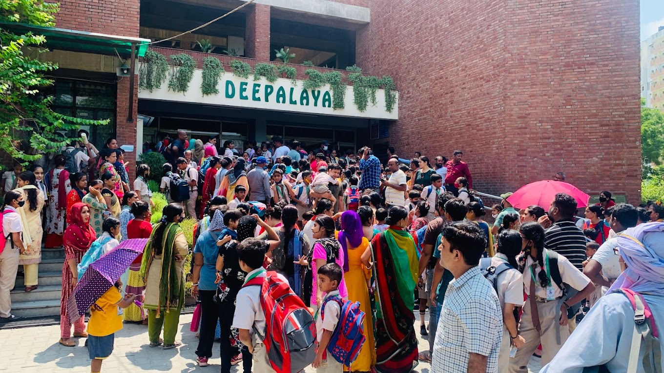Deepalaya School campus photo 5 of 6 — Kalkaji