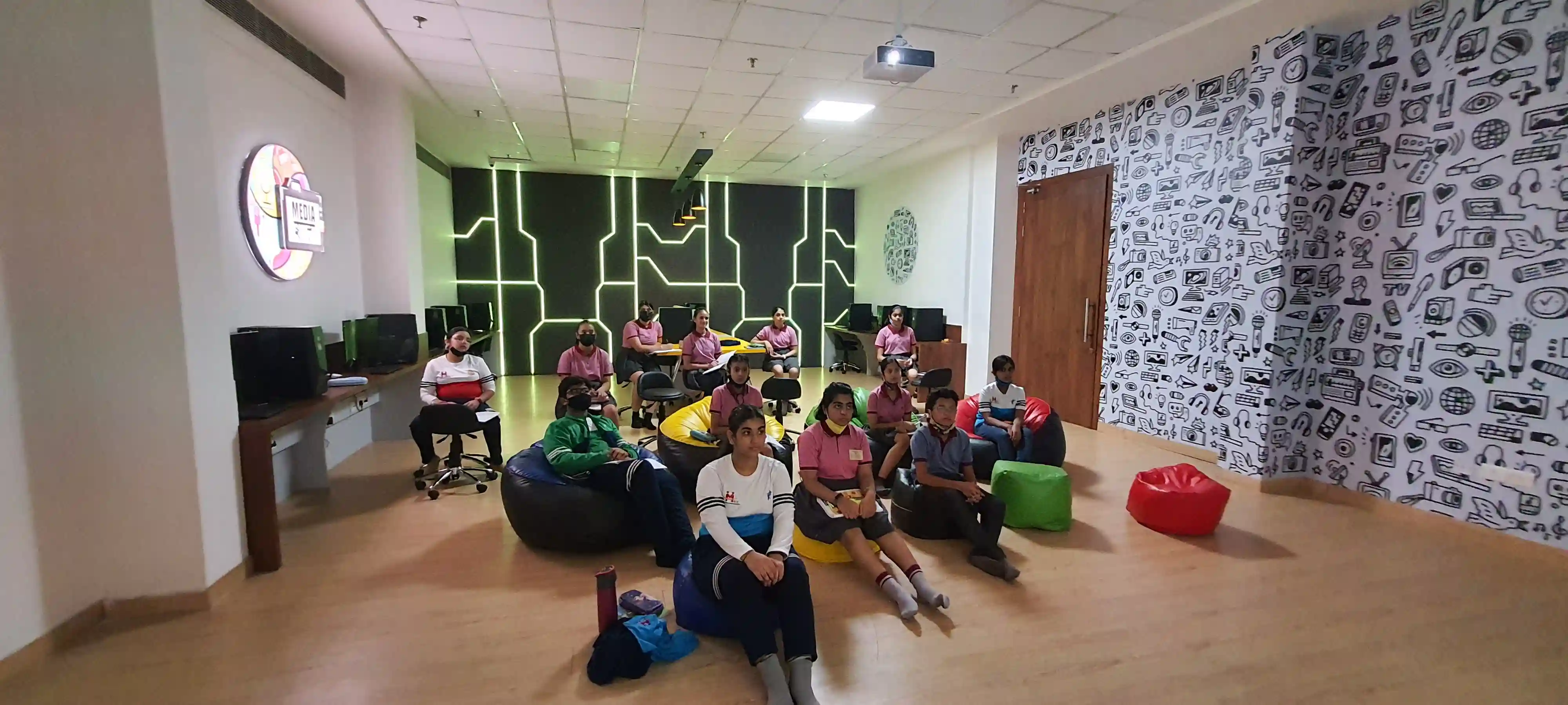 Manav Rachna International School campus photo 4 of 5 — Sector 14