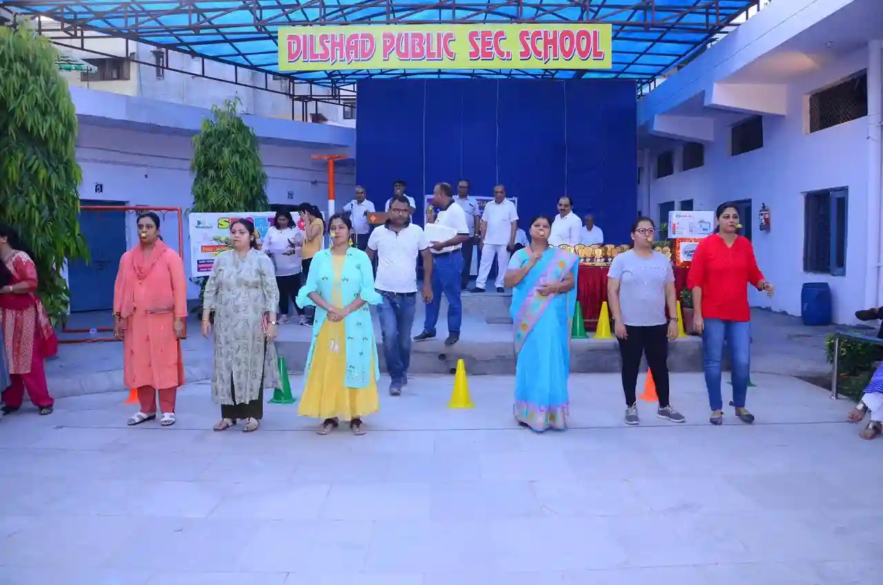 Dilshad Public Secondary School campus photo 4 of 6 — Dilshad Garden