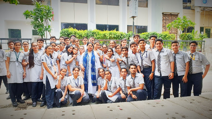 Hans Raj Smarak Senior Secondary School campus photo 4 of 6 — Dilshad Garden